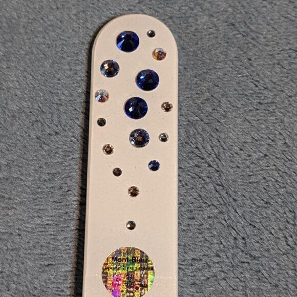 🆕7.5" White Czech Crystal Nail File W/BEAUTIFUL LIGHT & DARK BLUE SWAROV… - Picture 6 of 6